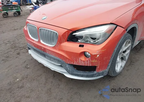 2015 BMW X1 xDrive28I z USA, uszkodzony, nr VIN WBAVL1C52FVY39697